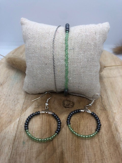 Boucles d'oreilles créoles et bracelets GAHARD